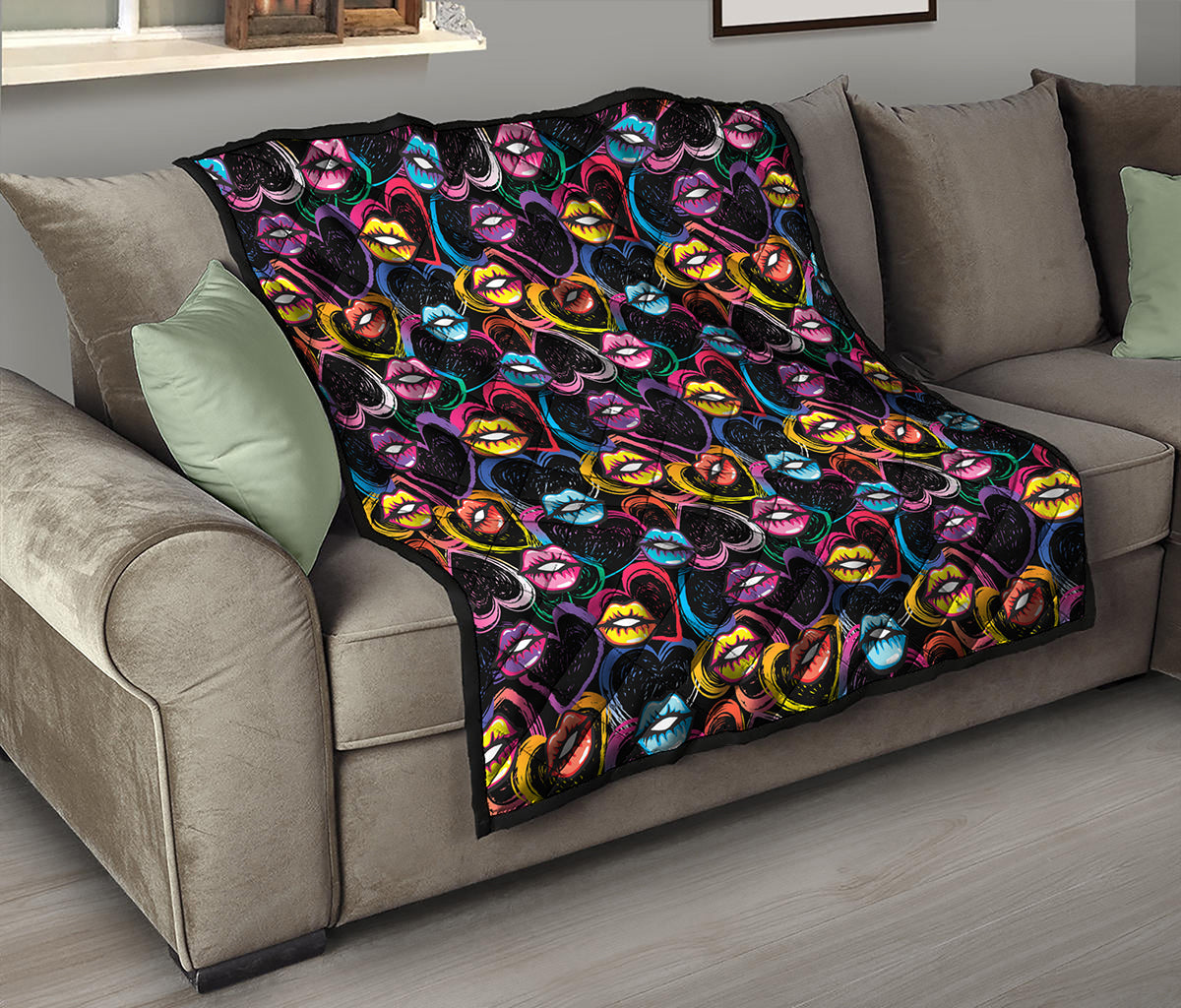 Funky Kiss Lips Pattern Print Quilt