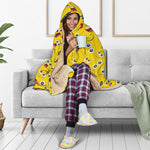 Funny Emoji Pattern Print Hooded Blanket