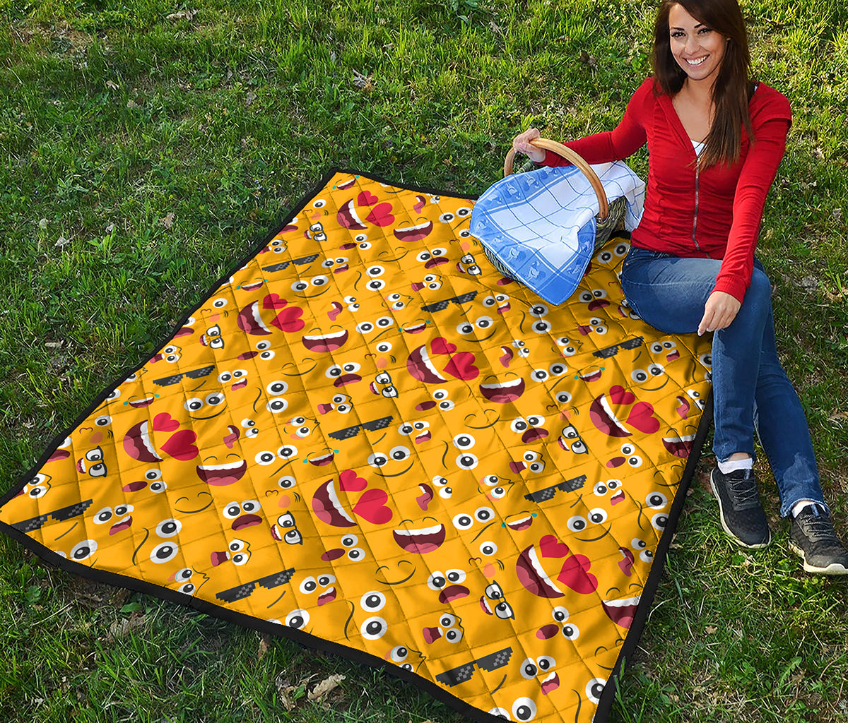 Funny Emoji Pattern Print Quilt
