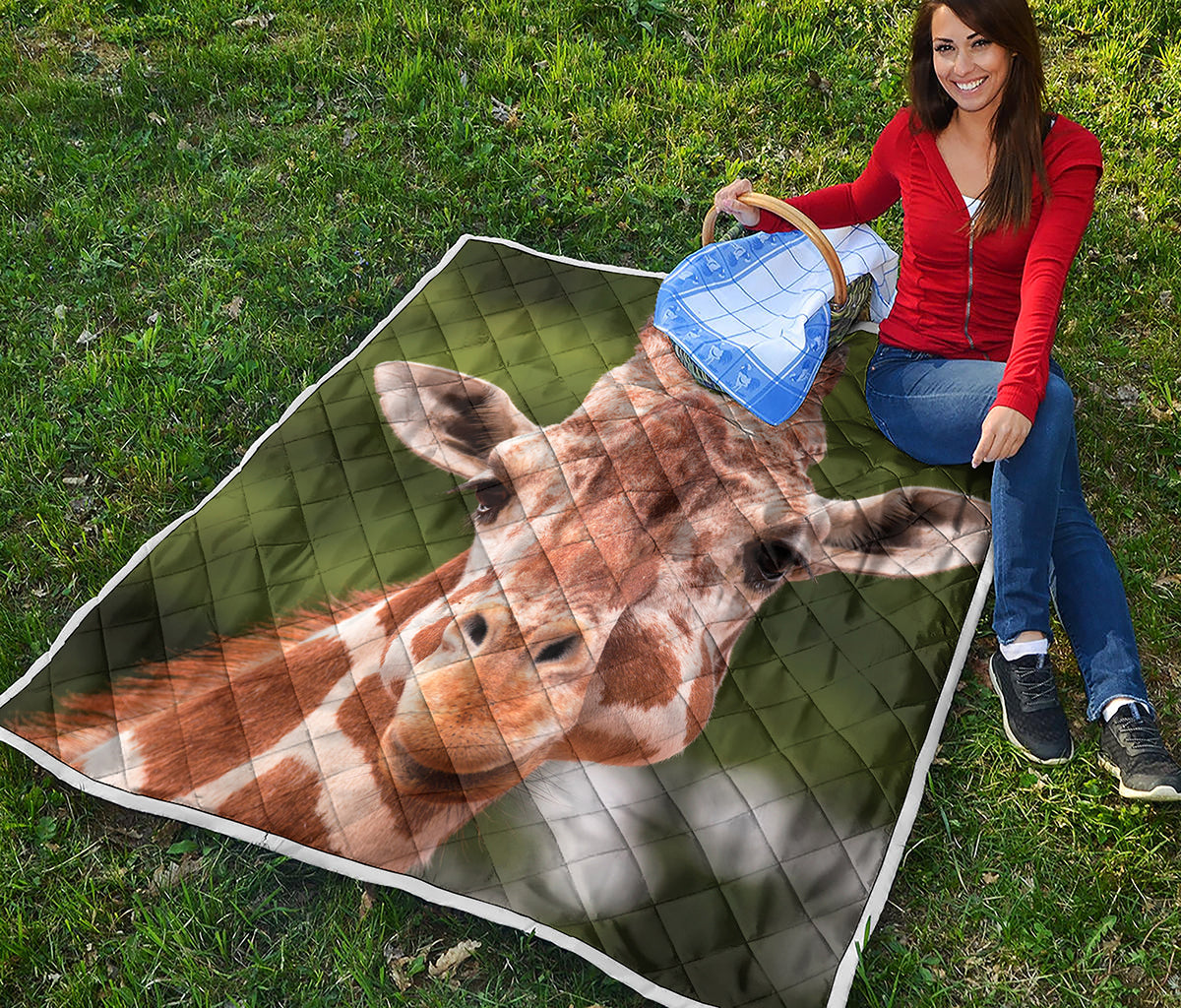 Funny Giraffe Print Quilt