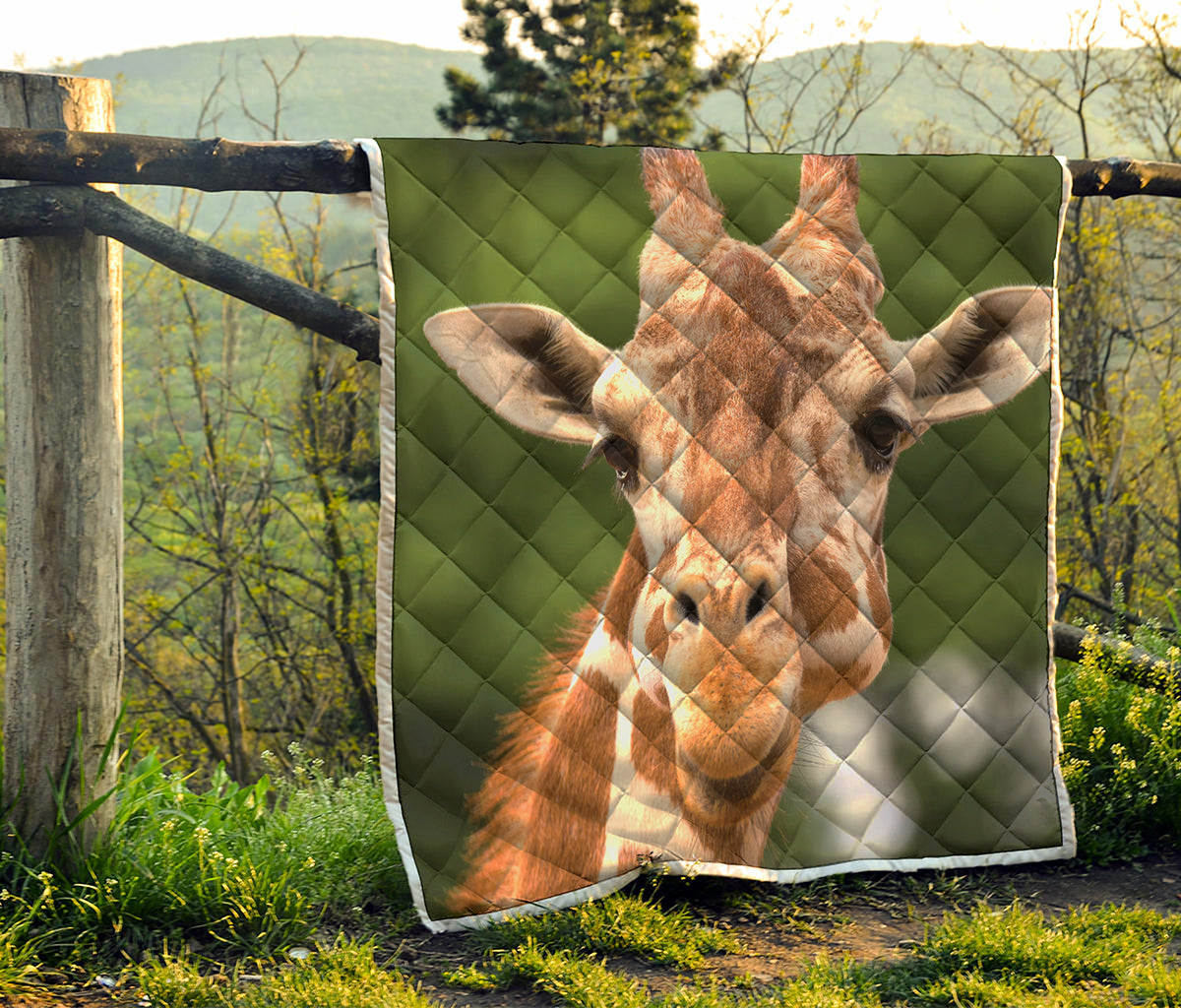 Funny Giraffe Print Quilt