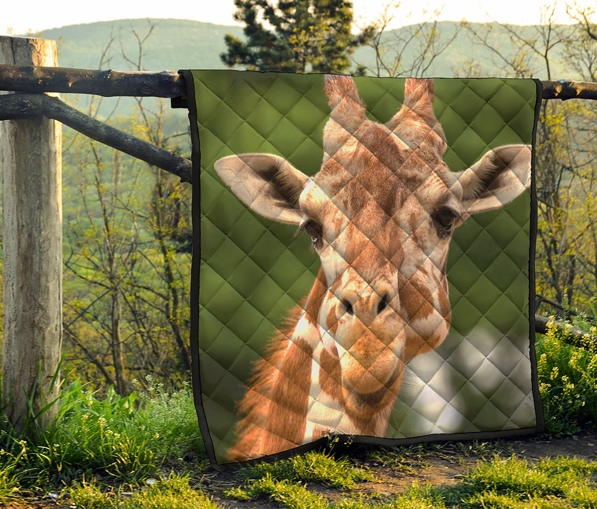 Funny Giraffe Print Quilt