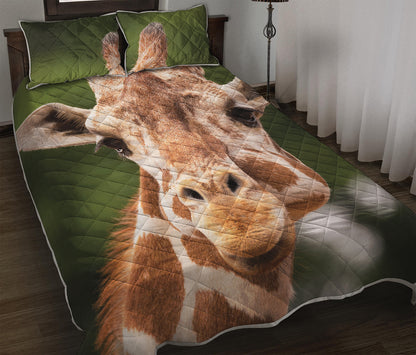 Funny Giraffe Print Quilt Bed Set