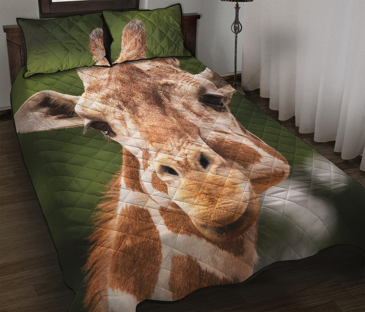 Funny Giraffe Print Quilt Bed Set