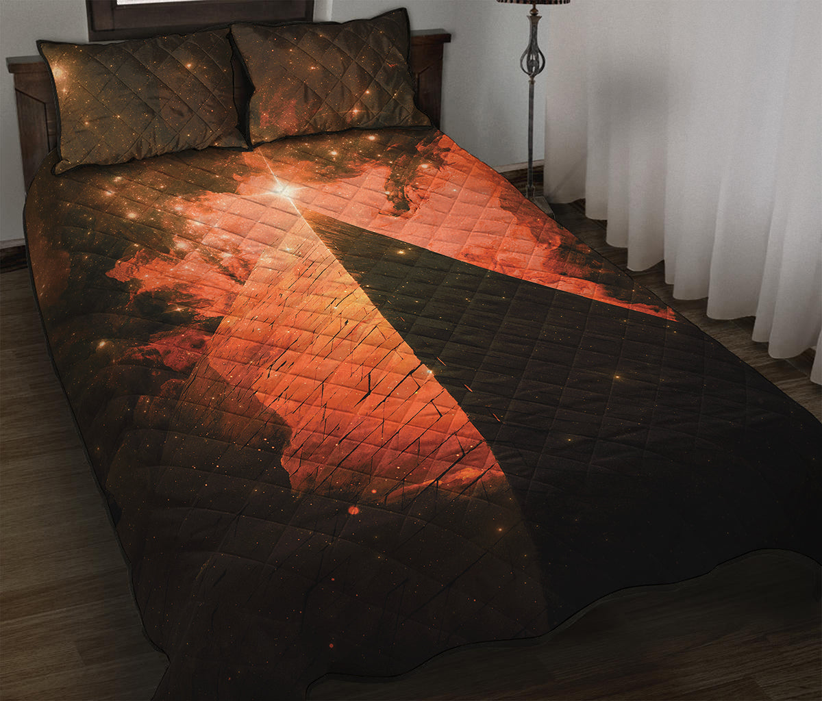 Galaxy Pyramid Print Quilt Bed Set