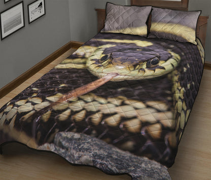 Garter Snake Print Quilt Bed Set
