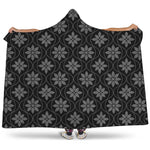 Geometric Dot Flower Pattern Print Hooded Blanket