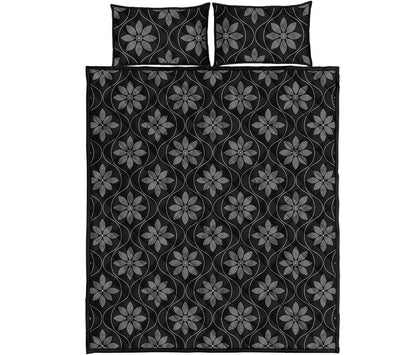 Geometric Dot Flower Pattern Print Quilt Bed Set