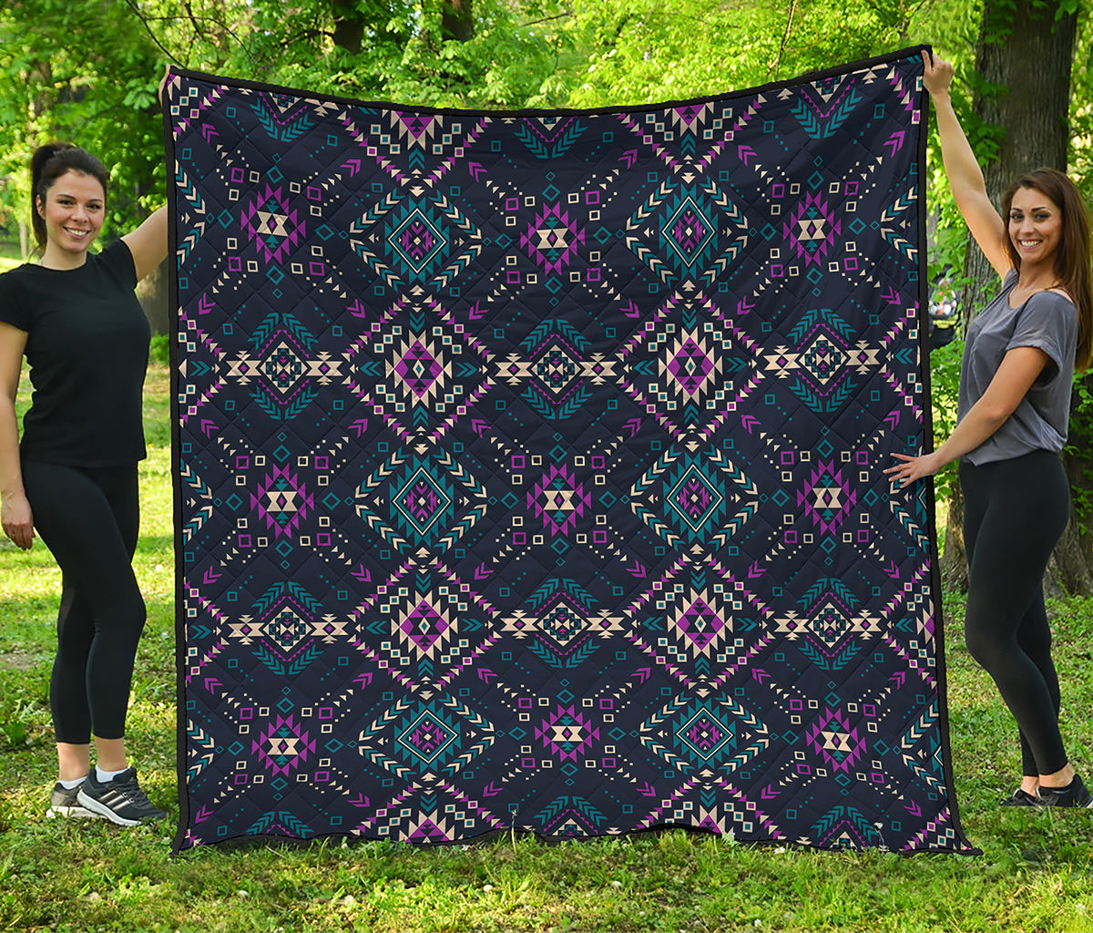Geometric Ethnic Navajo Pattern Print Quilt