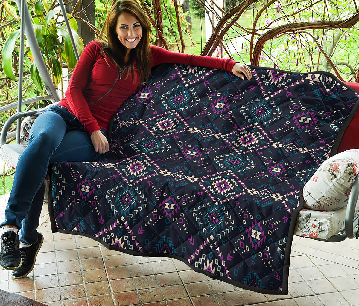 Geometric Ethnic Navajo Pattern Print Quilt