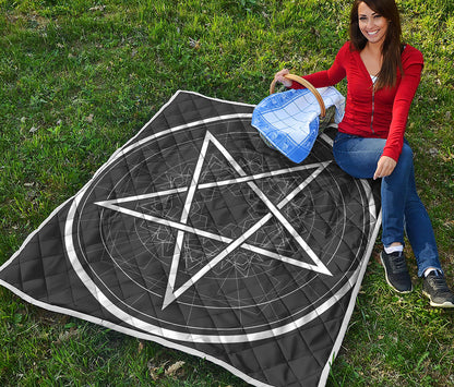 Geometric Inverted Pentagram Print Quilt