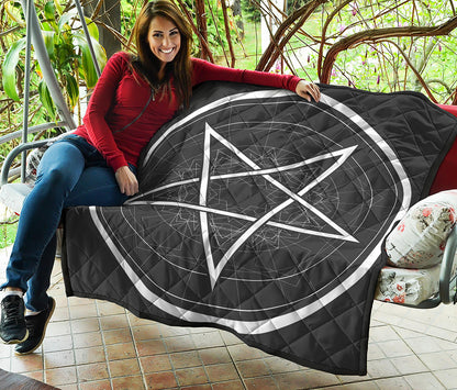 Geometric Inverted Pentagram Print Quilt