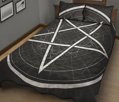 Geometric Inverted Pentagram Print Quilt Bed Set