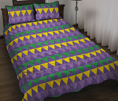 Geometric Mardi Gras Pattern Print Quilt Bed Set