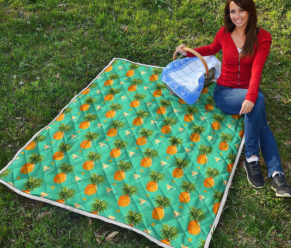 Geometric Pineapple Pattern Print Quilt