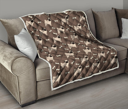 Geometric Pug Pattern Print Quilt