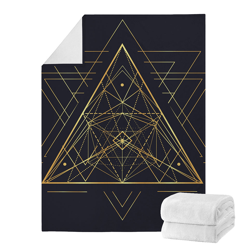 Geometric Pyramid Print Blanket