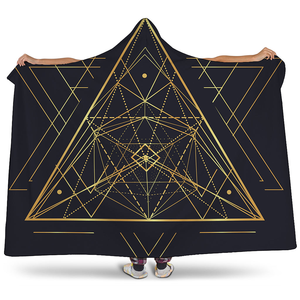 Geometric Pyramid Print Hooded Blanket