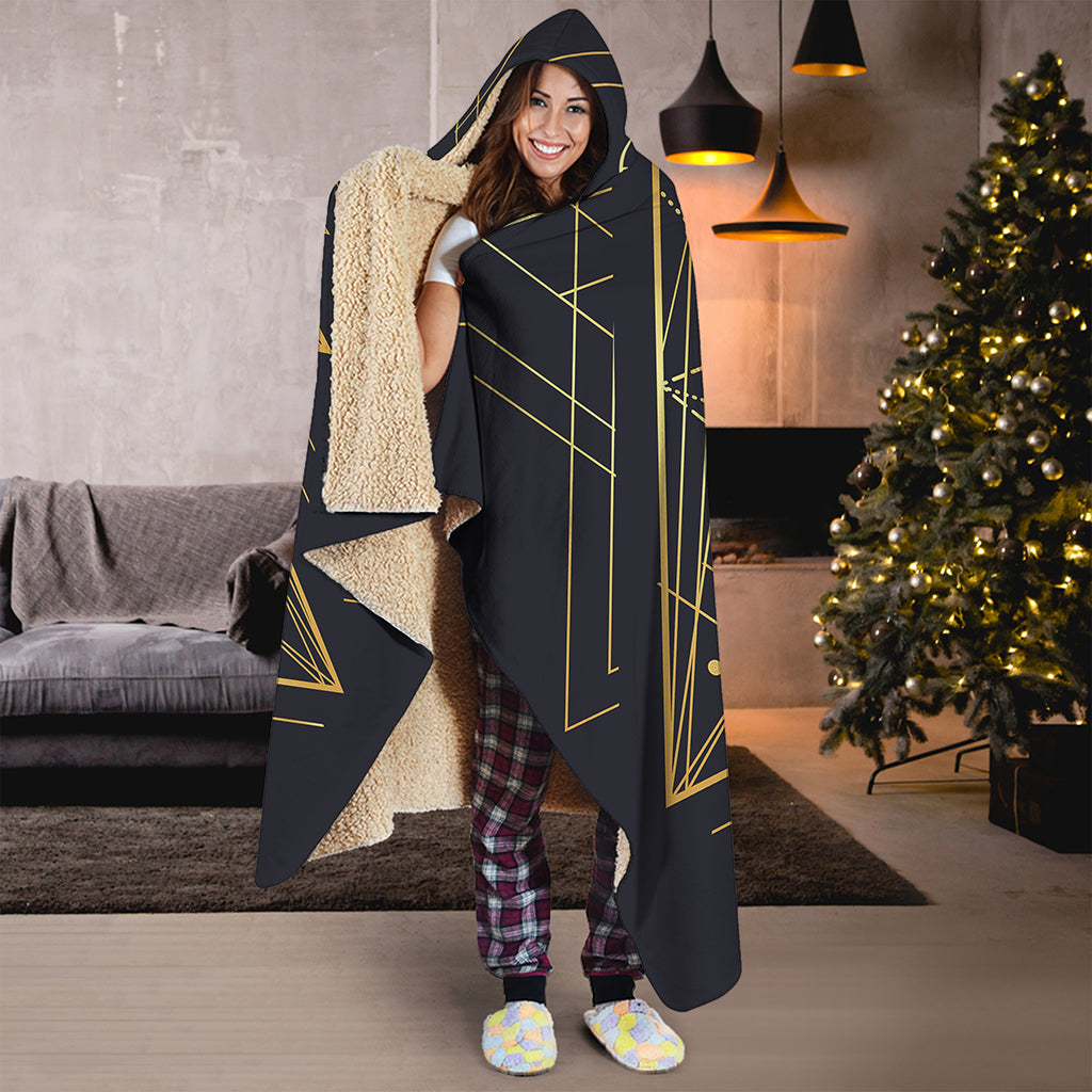 Geometric Pyramid Print Hooded Blanket