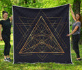 Geometric Pyramid Print Quilt