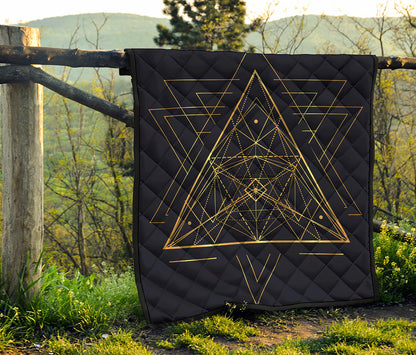 Geometric Pyramid Print Quilt