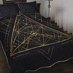 Geometric Pyramid Print Quilt Bed Set