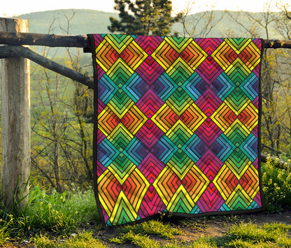 Geometric Rainbow Pattern Print Quilt