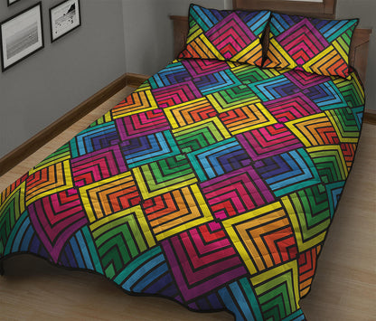 Geometric Rainbow Pattern Print Quilt Bed Set