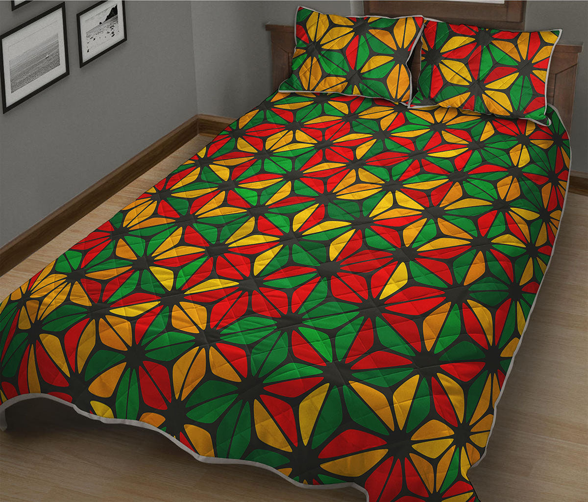 Geometric Reggae Pattern Print Quilt Bed Set
