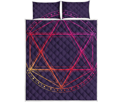 Geometric Star of David Print Quilt Bed Set