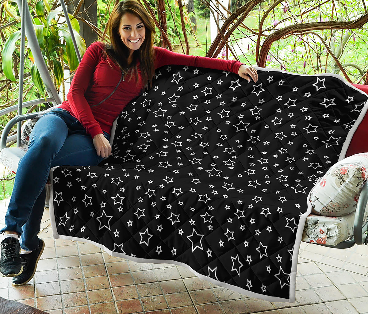 Geometric Star Pattern Print Quilt
