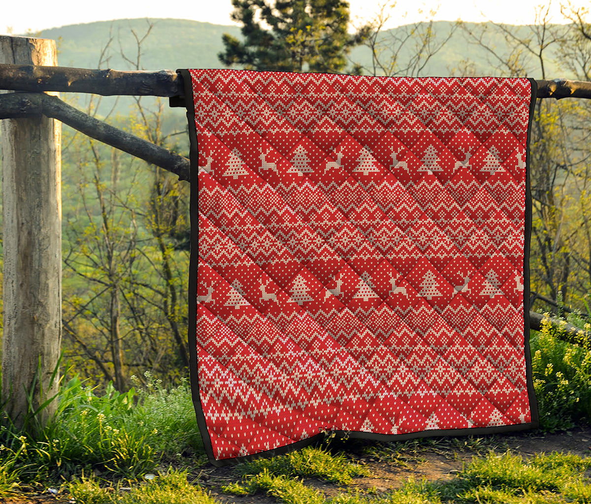 Geometric Xmas Knitted Pattern Print Quilt