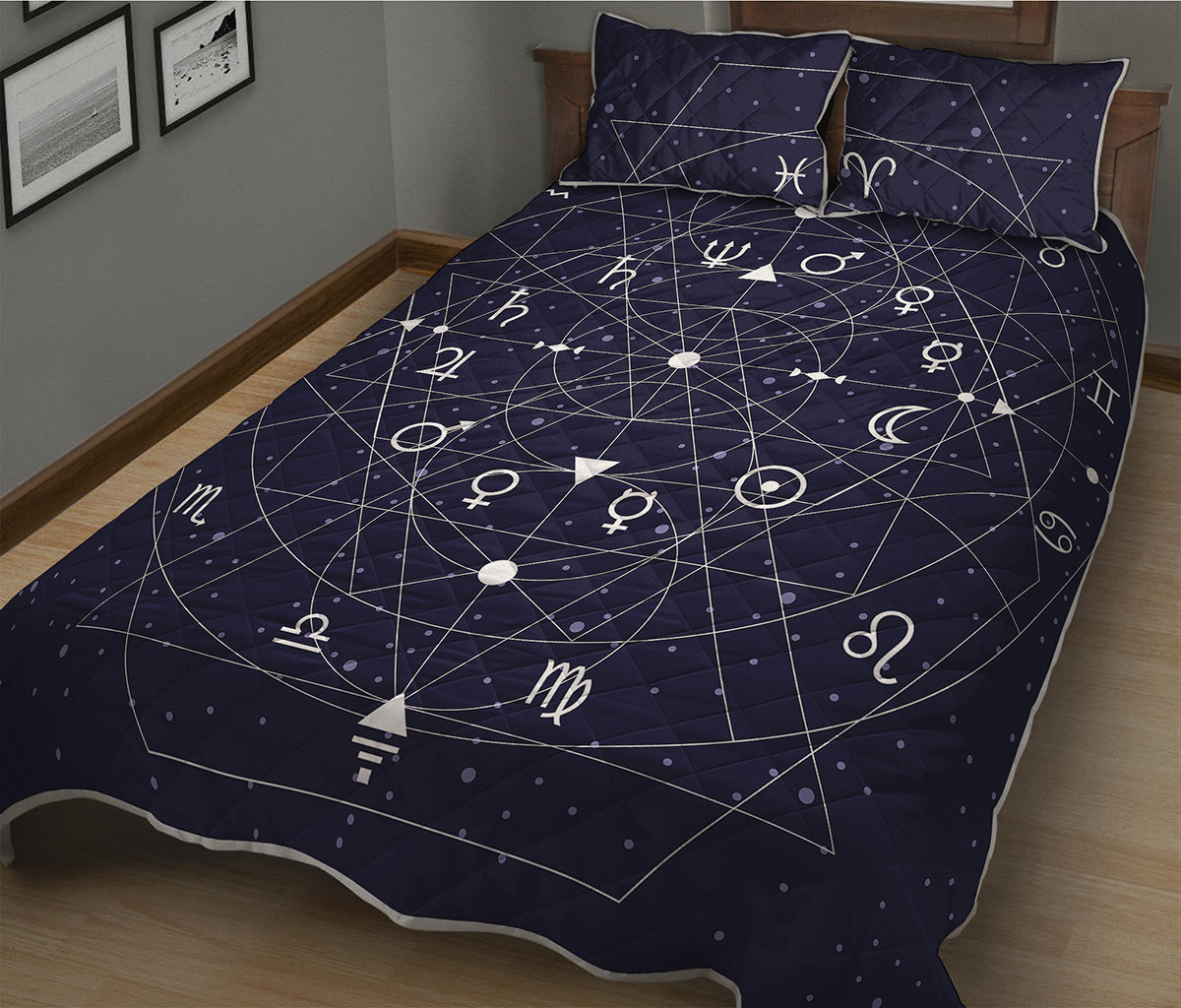 Geometric Zodiac Signs Print Quilt Bed Set
