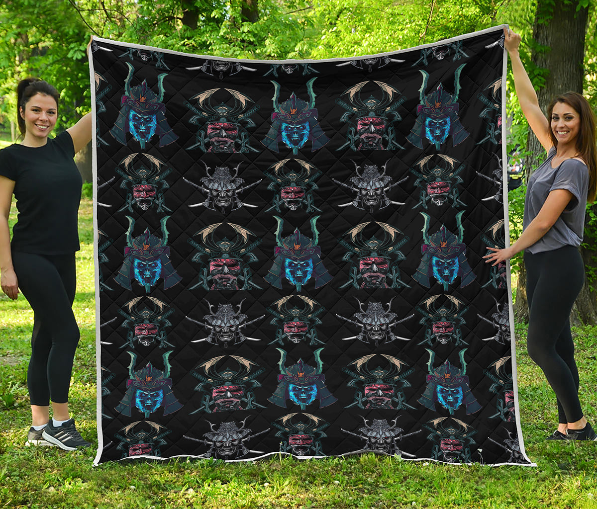 Ghost Samurai Mask Pattern Print Quilt