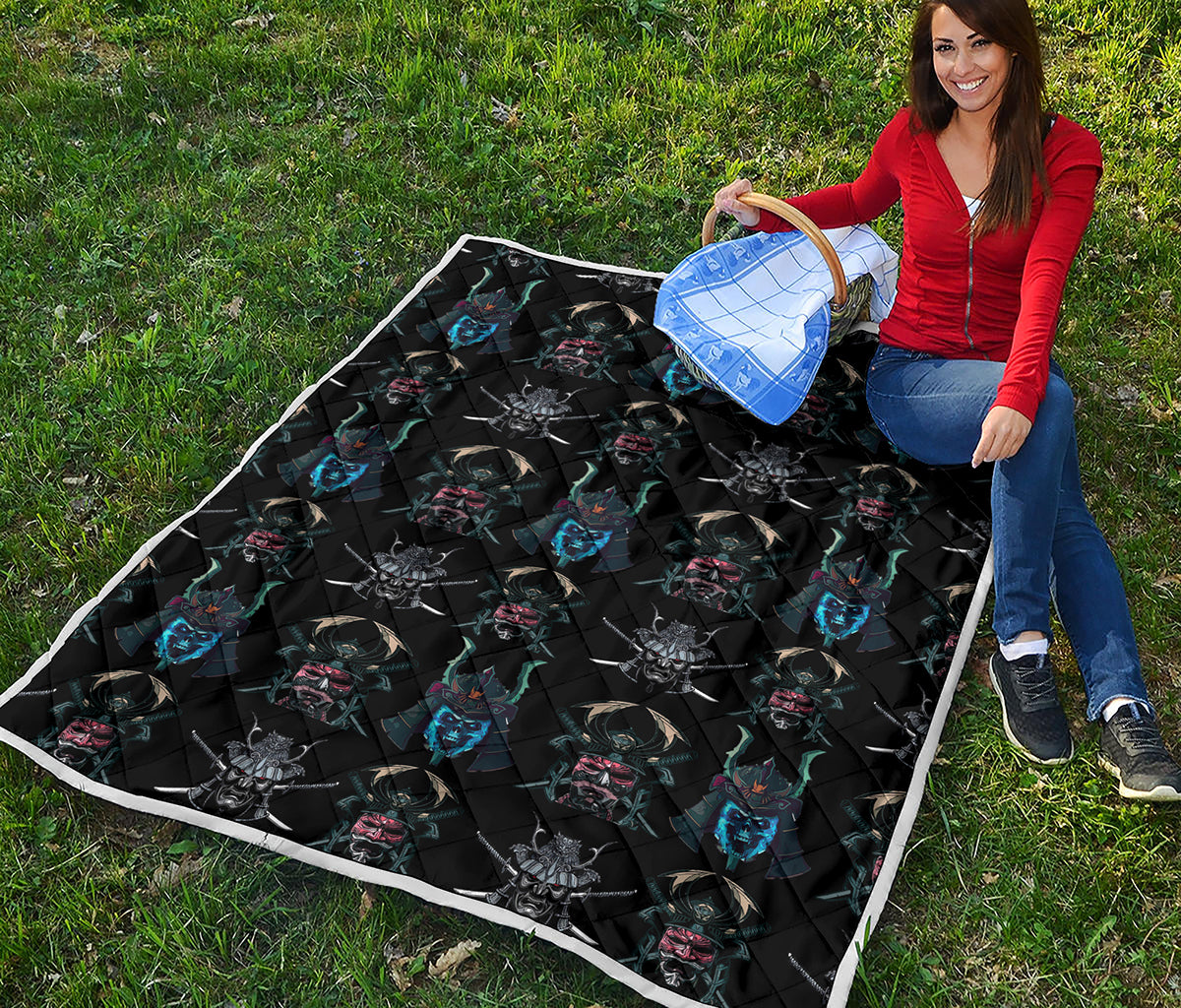 Ghost Samurai Mask Pattern Print Quilt