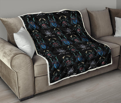 Ghost Samurai Mask Pattern Print Quilt