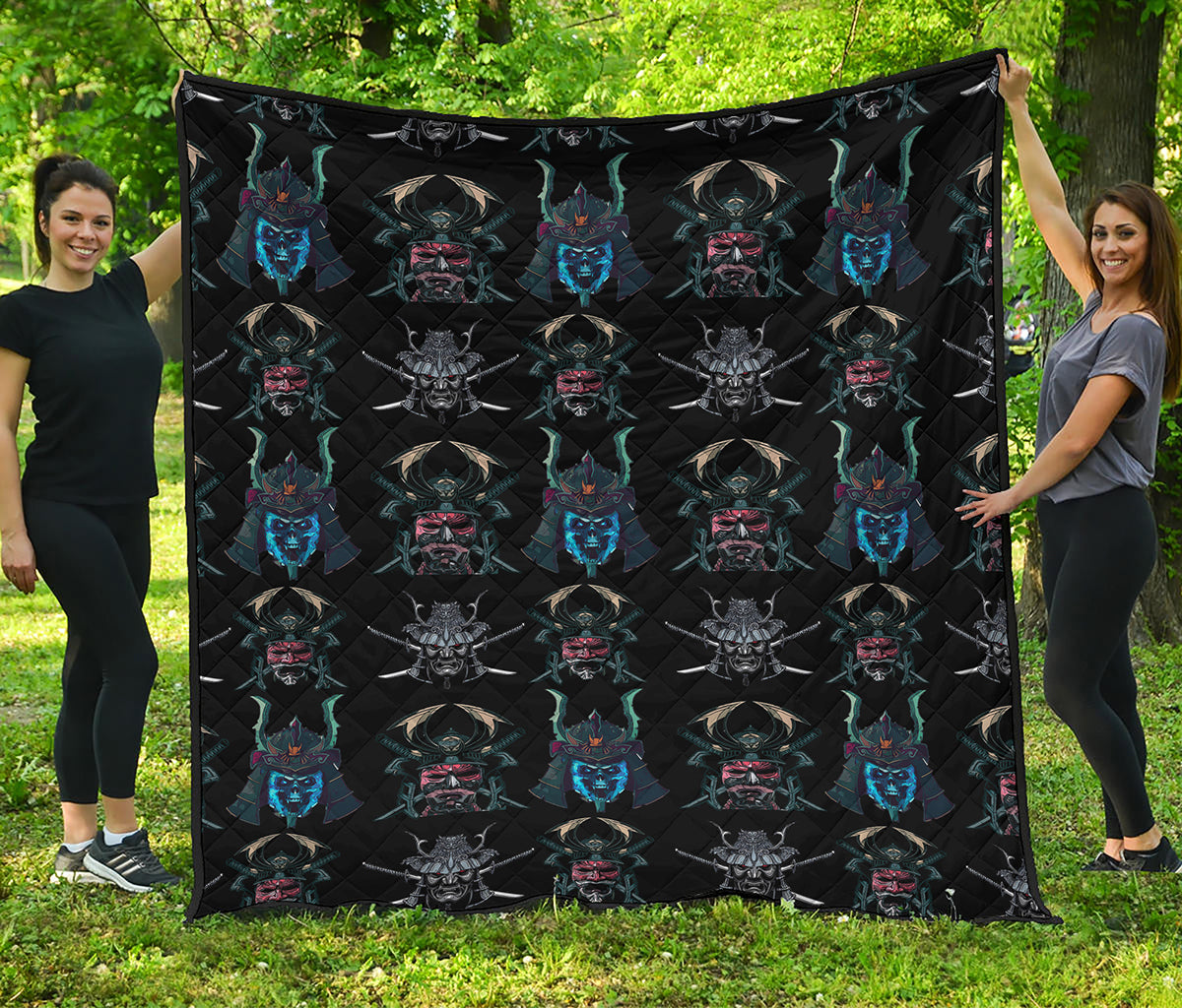 Ghost Samurai Mask Pattern Print Quilt
