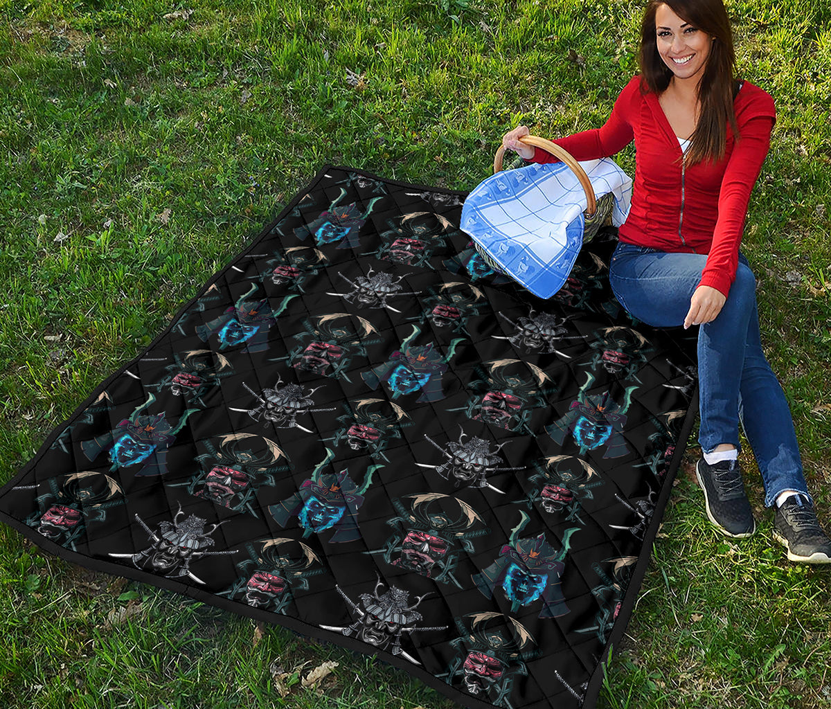 Ghost Samurai Mask Pattern Print Quilt