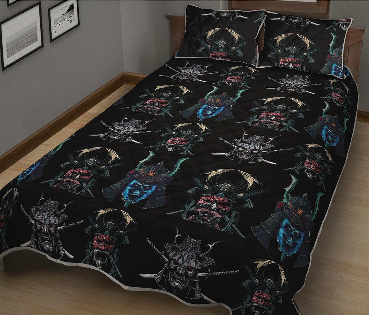 Ghost Samurai Mask Pattern Print Quilt Bed Set
