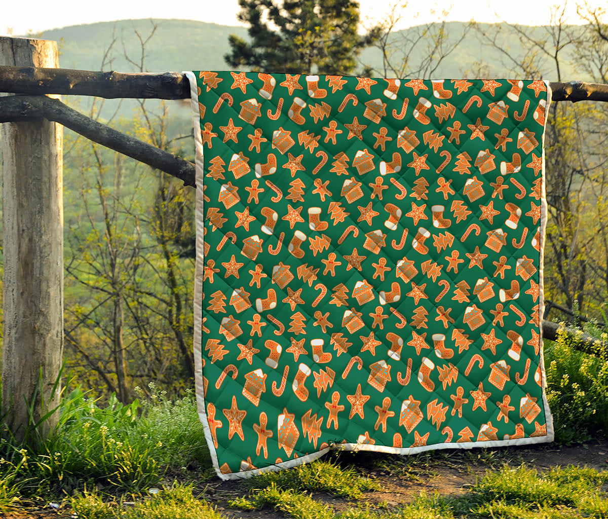 Gingerbread Cookies Pattern Print Quilt