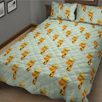 Giraffe With Glasses Pattern Print Quilt Bed Set