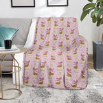 Giraffe With Scarf Pattern Print Blanket