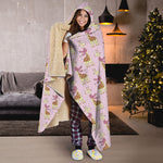 Giraffe With Scarf Pattern Print Hooded Blanket