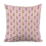 Giraffe With Scarf Pattern Print Pillow Cover