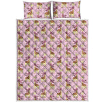 Giraffe With Scarf Pattern Print Quilt Bed Set