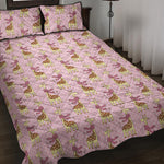 Giraffe With Scarf Pattern Print Quilt Bed Set