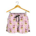 Giraffe With Scarf Pattern Print Women's Shorts