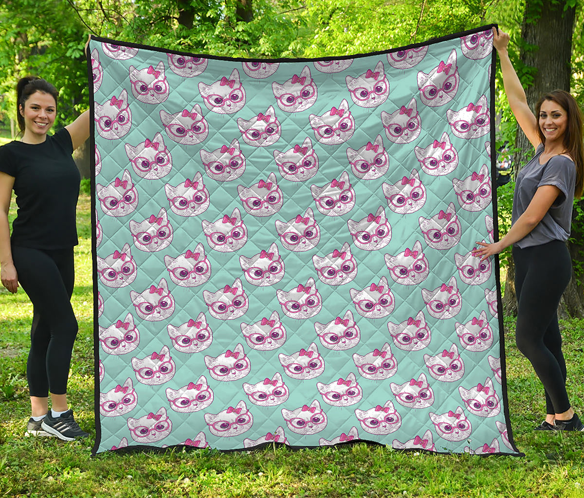 Girly Cat With Glasses Pattern Print Quilt