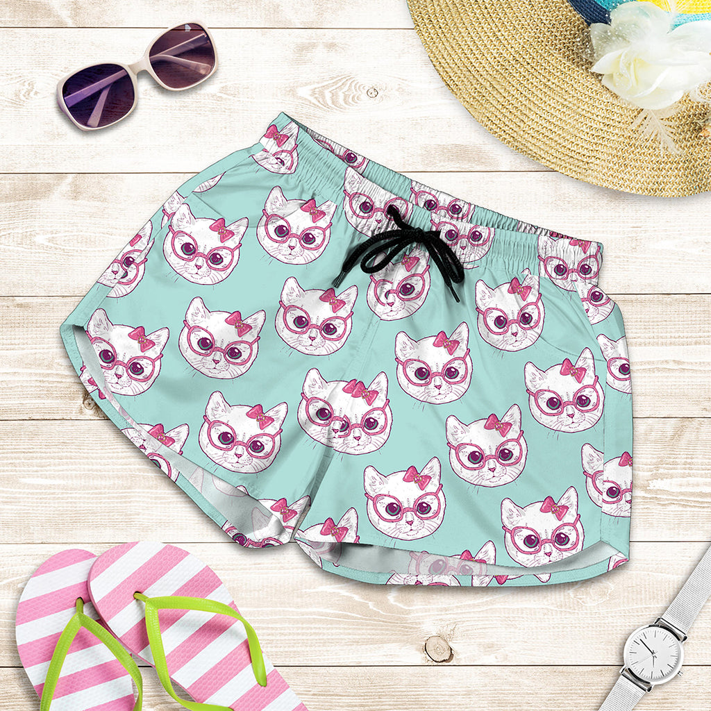 Girly Cat With Glasses Pattern Print Women's Shorts