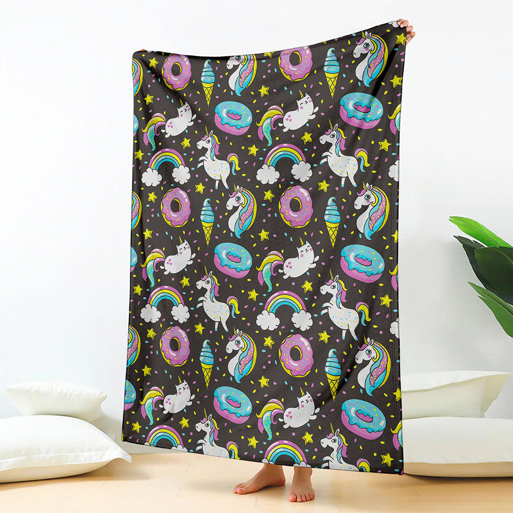 Girly Unicorn Donut Pattern Print Blanket